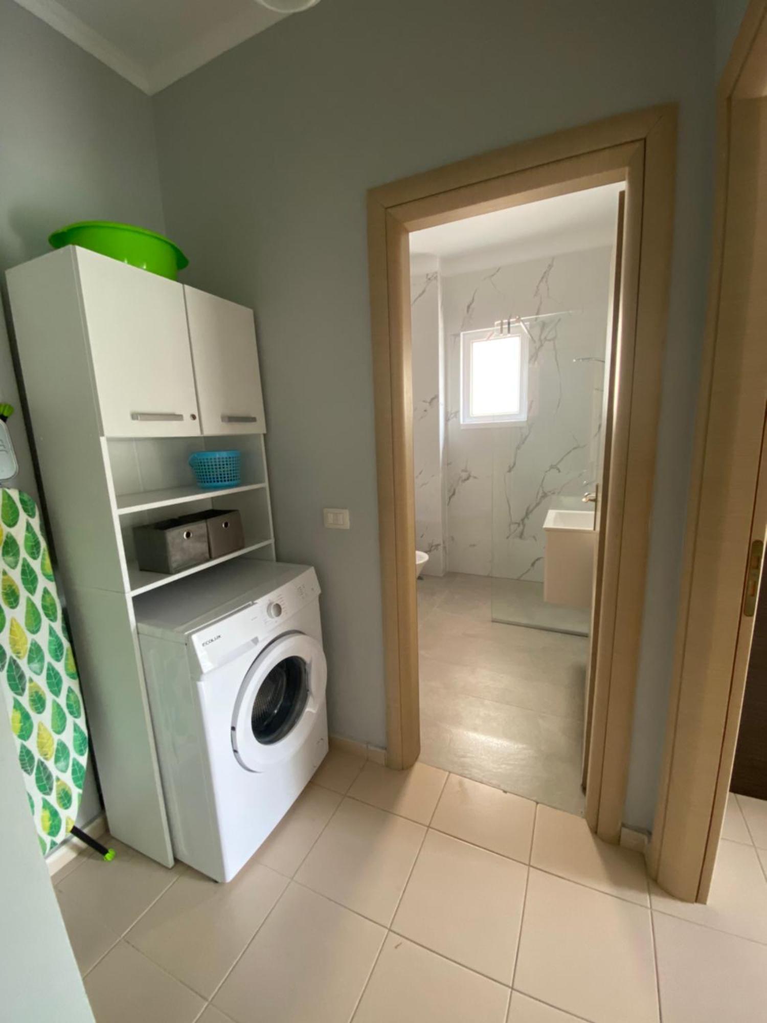 Sunny Apartament Saranda 2 Ngoại thất bức ảnh