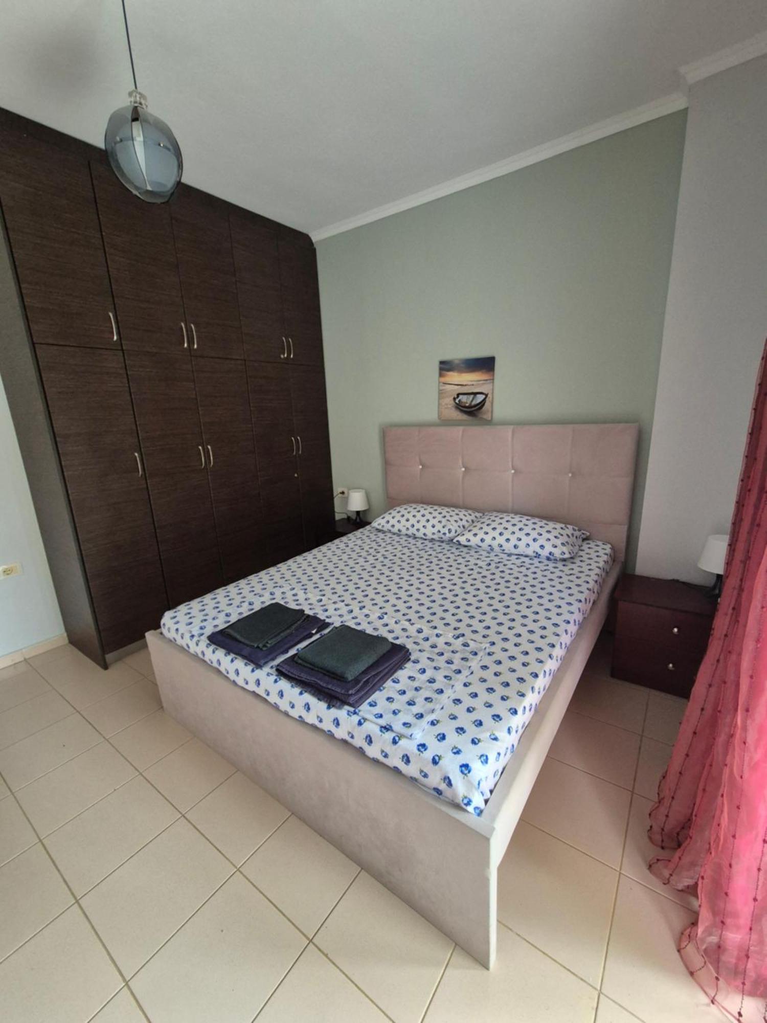 Sunny Apartament Saranda 2 Ngoại thất bức ảnh